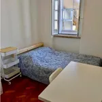 Rent 4 bedroom apartment in Lisbon