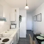 Rent 4 bedroom apartment in Vénissieux