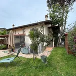 Rent 3 bedroom house of 140 m² in Roma