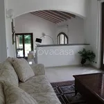 Rent 8 bedroom house of 750 m² in Bernareggio