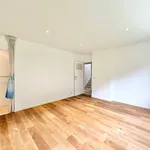 Maison de 541 m² avec 6 chambre(s) en location à Uccle