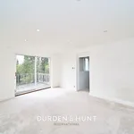 Rent 4 bedroom flat in Epping Forest