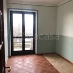 Affitto 5 camera casa di 200 m² in Pecetto Torinese