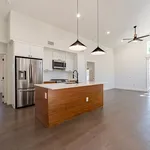 Rent 2 bedroom apartment of 93 m² in Austin