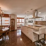 Rent 3 bedroom apartment of 160 m² in Valencia