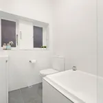 Rent 2 bedroom apartment in Bondi Beach