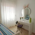 Rent 4 bedroom apartment in Seville