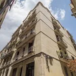 Rent 2 bedroom apartment of 35 m² in Barcelona