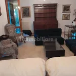 Rent 4 bedroom house of 205 m² in Peschiera Borromeo