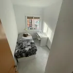 Rent 3 bedroom apartment in Barcelona