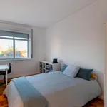 Rent 7 bedroom apartment in Porto