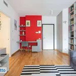 Rent 2 bedroom apartment of 70 m² in Milan