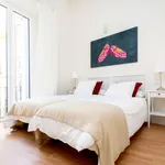 Rent 2 bedroom apartment of 646 m² in Seville