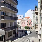 Rent a room of 80 m² in Lisboa