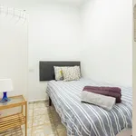 Rent 4 bedroom apartment in Madrid