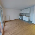 Rent 1 bedroom apartment of 44 m² in Reims