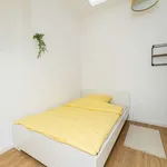 Rent a room of 194 m² in berlin