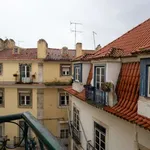 Rent a room of 64 m² in lisbon