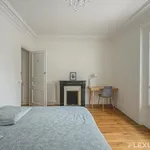 Appartement de 71 m² avec 3 chambre(s) en location à Suresnes