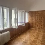 Pronajměte si 4 ložnic/e byt o rozloze 131 m² v Praha