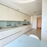 Rent 3 bedroom apartment of 151 m² in Lisbon