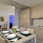 Rent 2 bedroom apartment of 65 m² in Florence