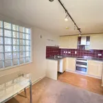 Rent 2 bedroom flat in West Midlands