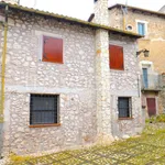 Rent 4 bedroom house of 130 m² in Massa d'Albe