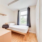 Rent 5 bedroom flat in South East England