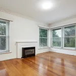 Rent 2 bedroom apartment in Caulfield North