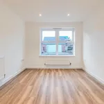 Rent 3 bedroom flat in East Hertfordshire