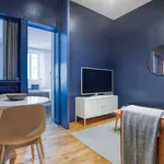 Rent 2 bedroom apartment of 59 m² in Paris