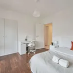 Rent a room in lisbon