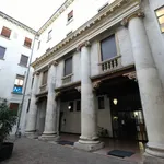 Rent 3 bedroom apartment of 100 m² in Vicenza