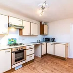 Rent 2 bedroom flat in Yorkshire And The Humber