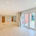 Rent 5 bedroom house in West Midlands