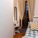 Rent a room of 75 m² in Milan