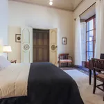 Rent 2 bedroom apartment of 150 m² in Florence