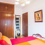 Rent 3 bedroom apartment of 120 m² in madrid