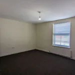 Rent 3 bedroom flat in South East England