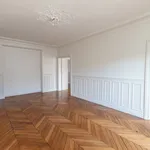 Rent 4 bedroom apartment of 218 m² in Paris