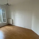 Maison de 92 m² avec 5 chambre(s) en location à LES BAINS