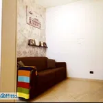 Rent 2 bedroom apartment of 65 m² in Rome