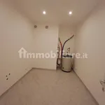 Rent 4 bedroom house of 198 m² in Rome