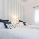 Rent 1 bedroom apartment of 80 m² in Granada