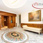 Rent 5 bedroom house of 1 m² in Rome