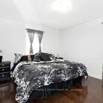 Maison de 3735 m² avec 4 chambre(s) en location à Toronto (Clairlea-Birchmount)