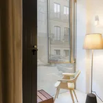 Rent 1 bedroom apartment of 60 m² in Porto