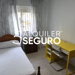 Alquilo 3 dormitorio apartamento de 70 m² en Seville