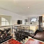 Rent 1 bedroom apartment of 700 m² in Paris